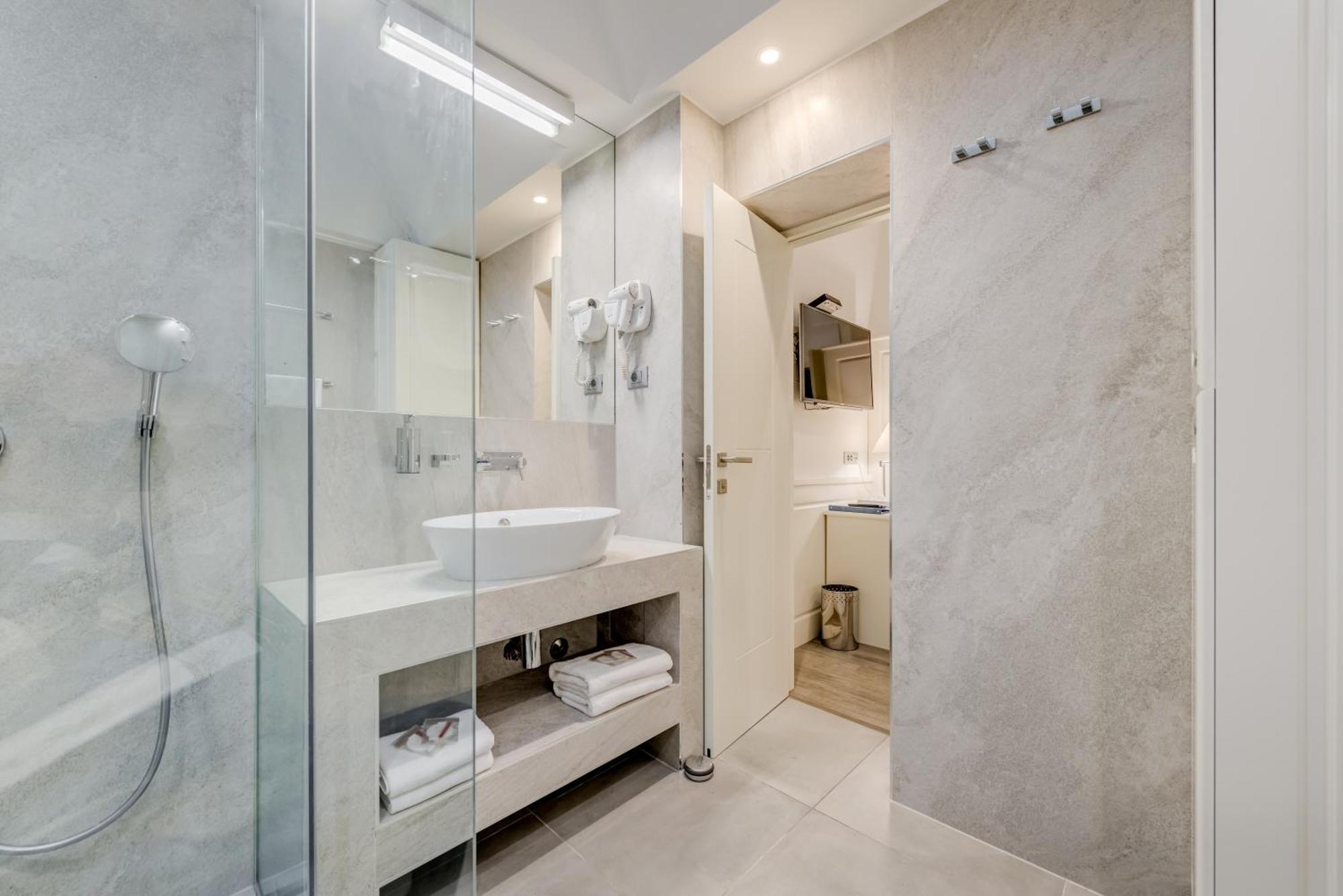 Roko Luxury Rooms สปลิท ภายนอก รูปภาพ