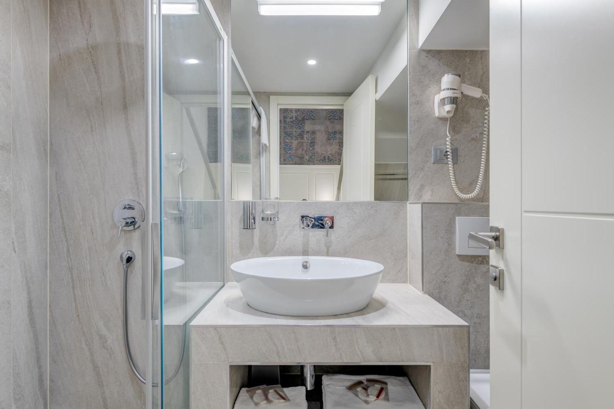 Roko Luxury Rooms สปลิท ภายนอก รูปภาพ